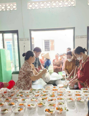 BẾP CHÁO NGHĨA TÌNH – NƠI KẾT NỐI NHỮNG TẤM LÒNG NHÂN ÁI